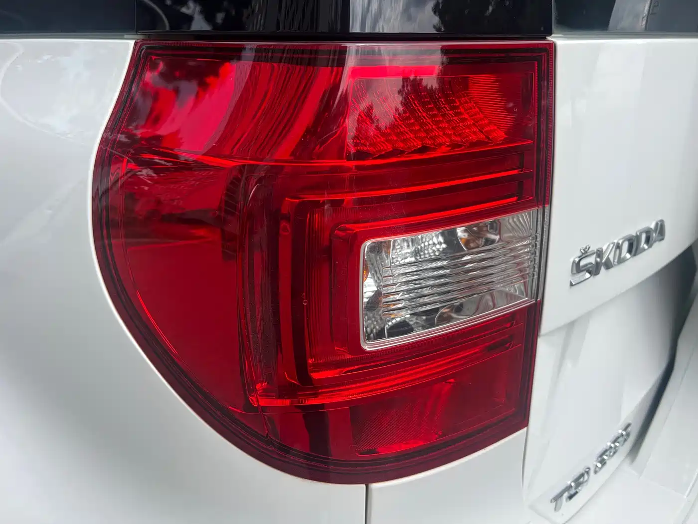 Škoda Yeti 2017 TSI280 DSG Pioneer фото 12