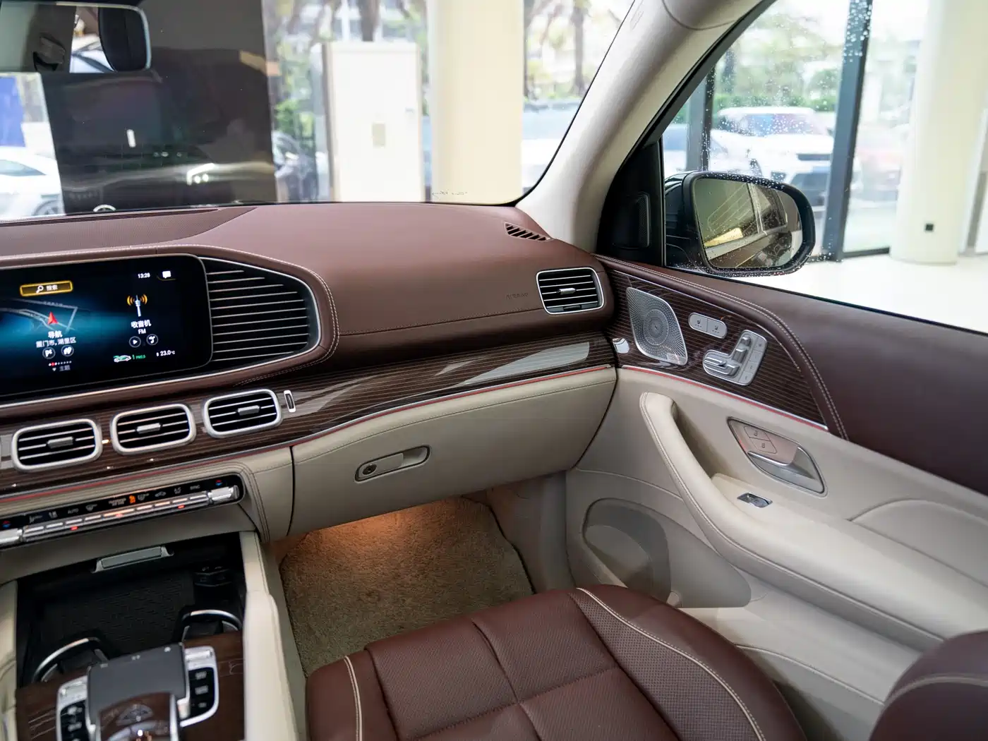 Mercedes-Benz Maybach GLS 2021 GLS 600 4MATIC Ritual Edition фото 23