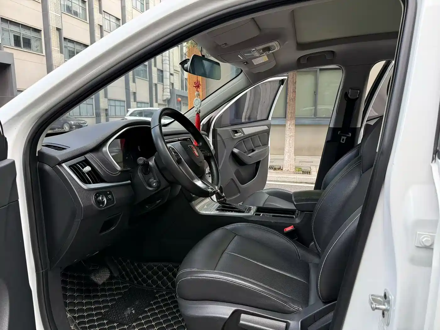 Photo 7 - Roewe RX5