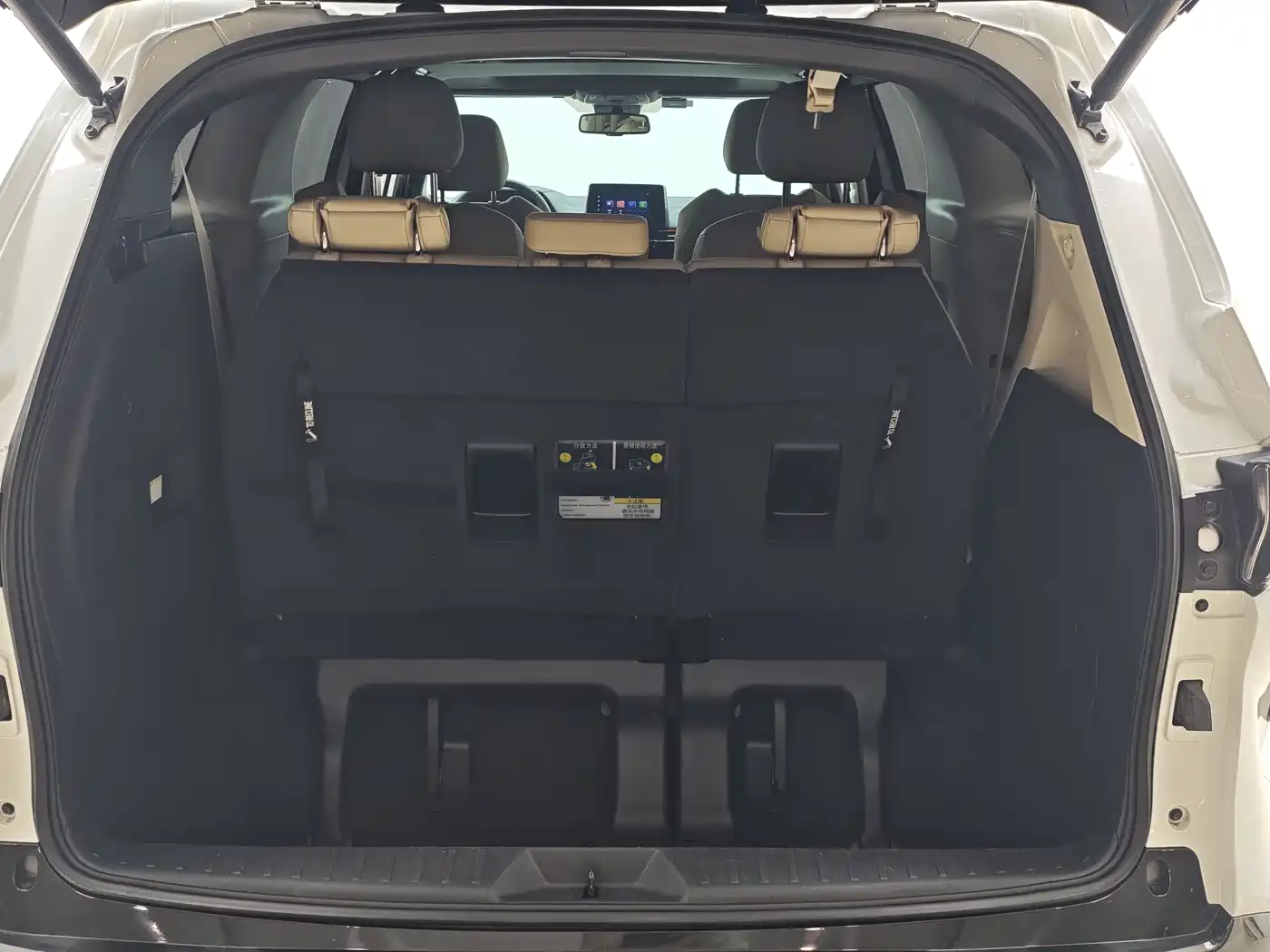 Toyota Sienna 2021 2.5L Hybrid Luxury Edition фото 12