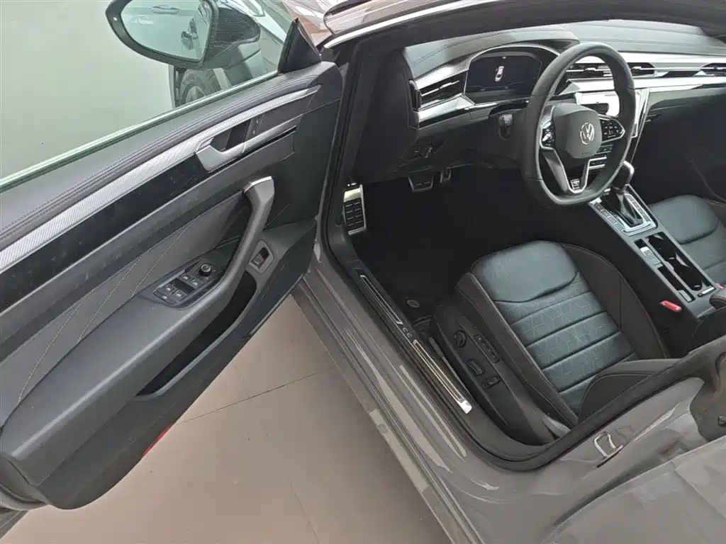 Photo 16 - Volkswagen CC