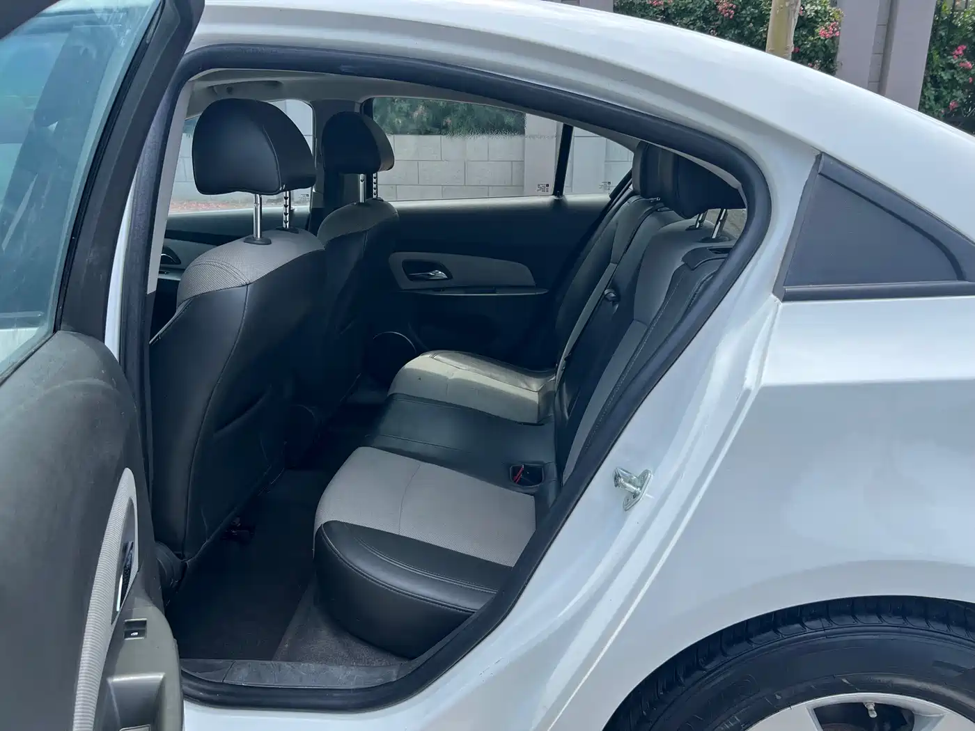 Chevrolet Cruze 2013 1.6L SE WTCC Edition MT фото 7