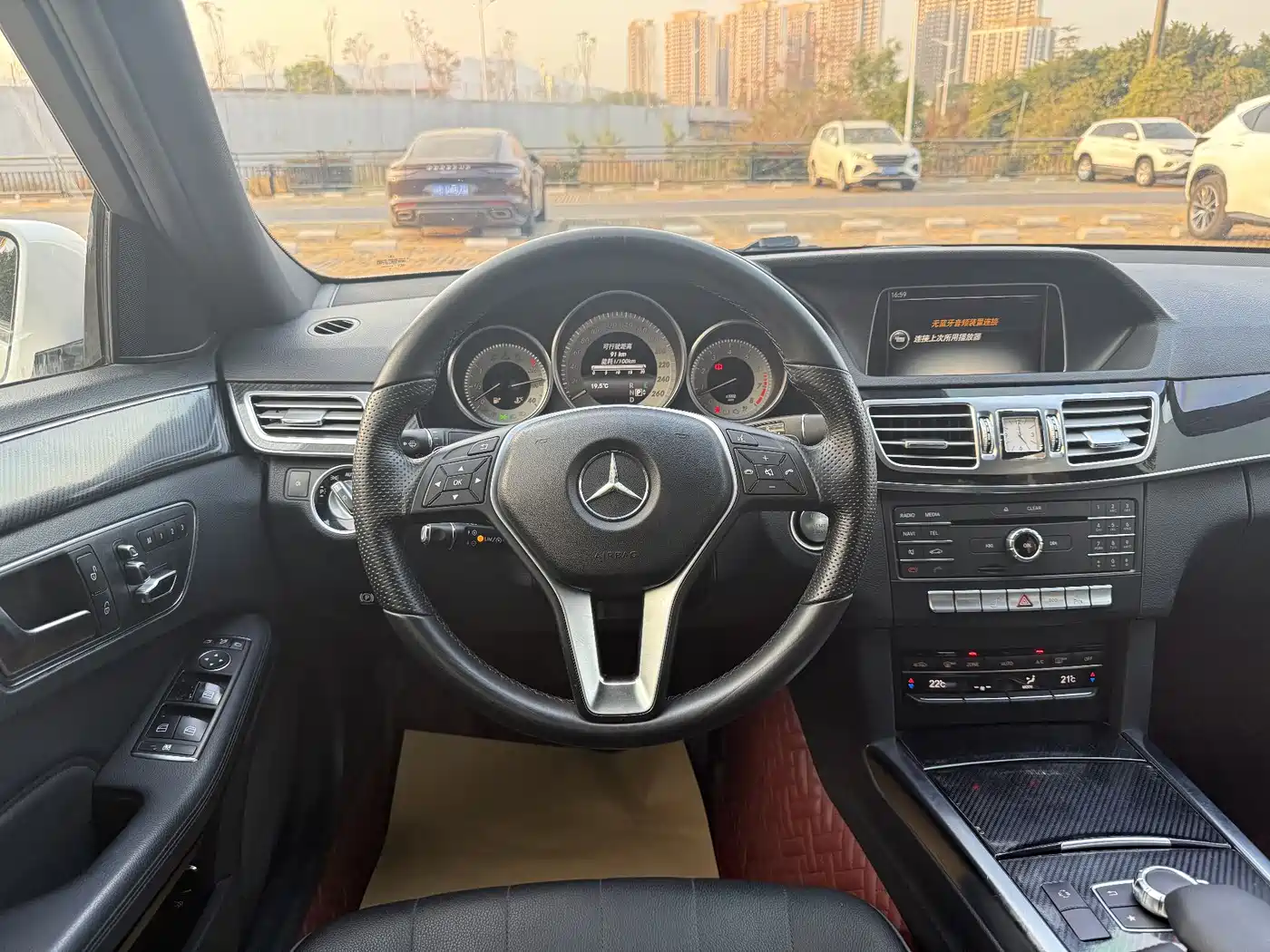 Mercedes-Benz E-Class 2015 E 260 L Sport фото 15