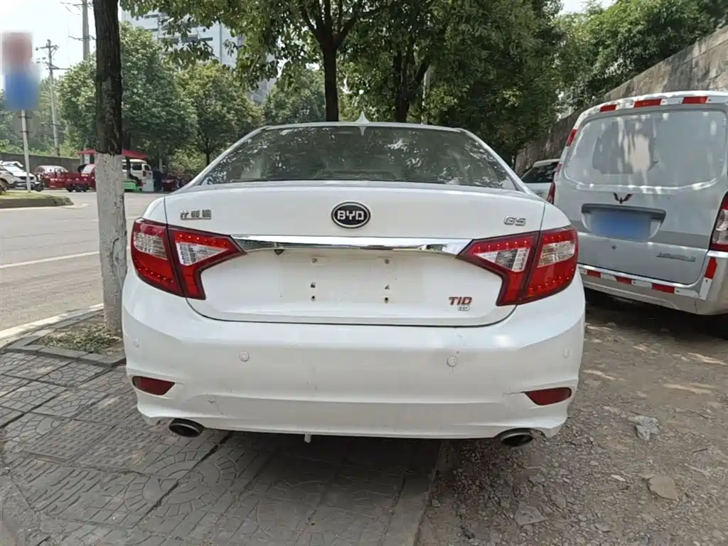 BYD G5 2014 1.5TID Automatic Premium фото 6