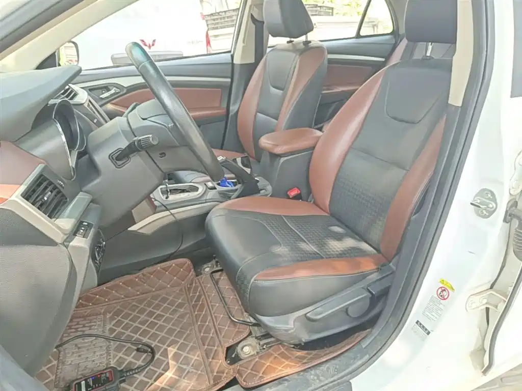 BYD G5 2014 1.5TID Automatic Premium фото 15