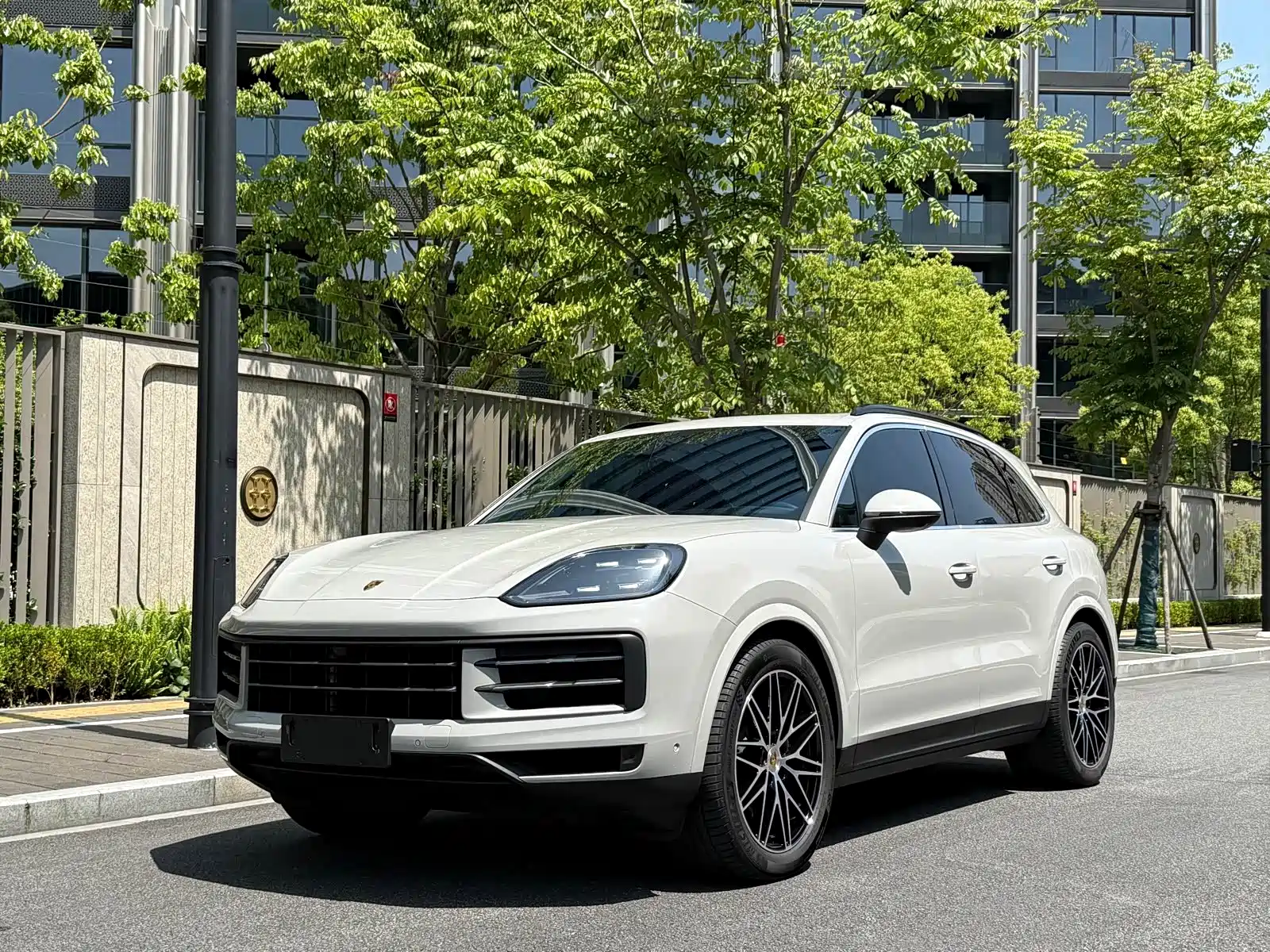 Фото 1 - Porsche Cayenne