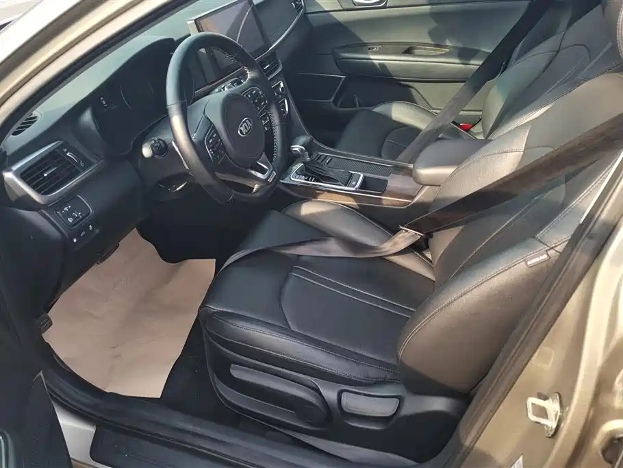 Kia K5 2016 1.6T Automatic LUX фото 9