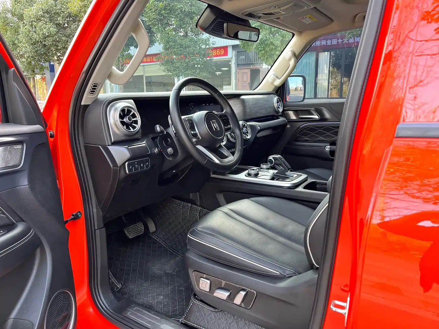 Tank 300 2024 2.0T Explorer фото 4