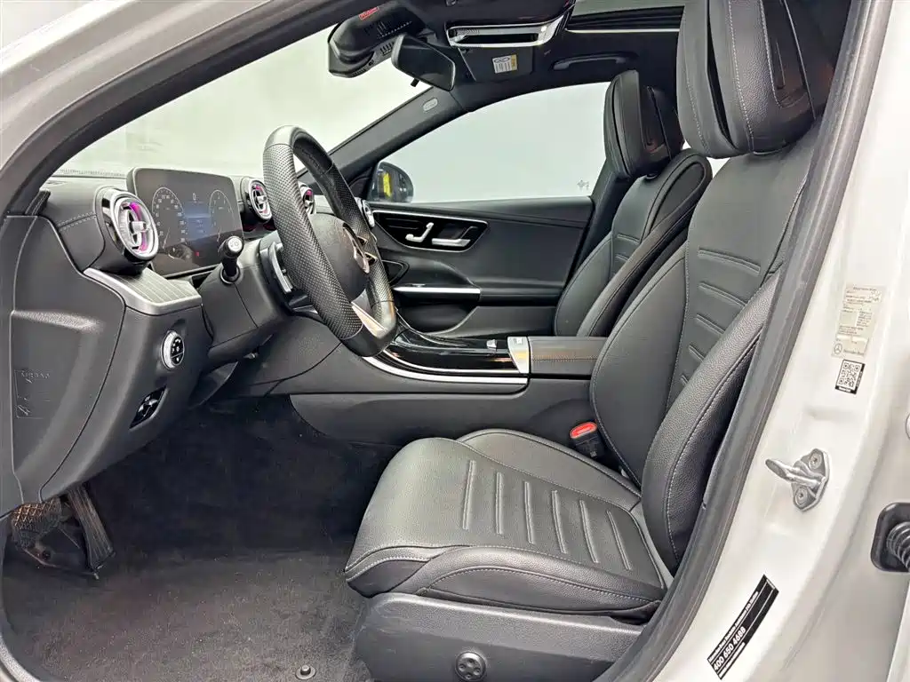 Mercedes-Benz C-Class 2023 Facelift C 200 L Sport Edition фото 14
