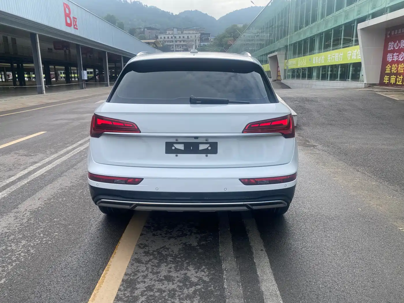 Фото 10 - Audi Q5L
