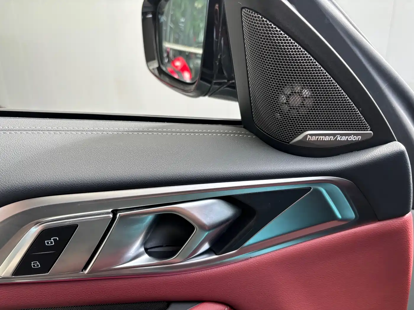 BMW 4 Series 2024 430i M Sport Shadow Edition фото 9