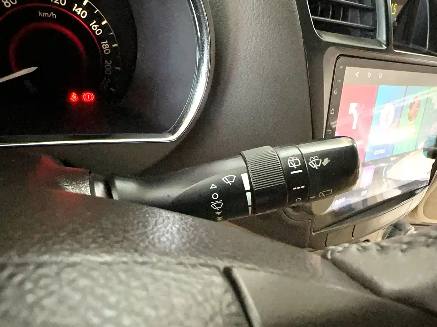 Toyota Highlander 2009 2.7L 2WD 7-seater Elite Edition фото 13