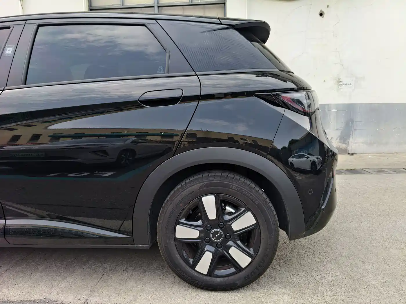 BYD Dolphin 2025 Smart Drive Edition 410km Fashion Version фото 8