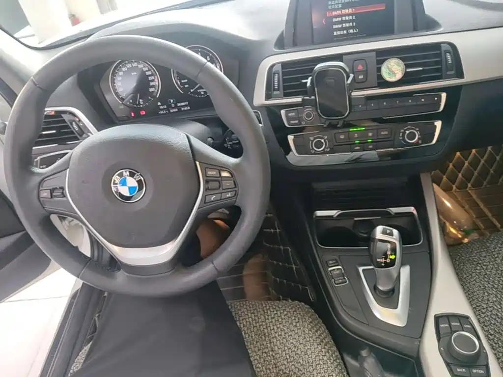 BMW 1 Series (Import) 2019 2018 118i Leading