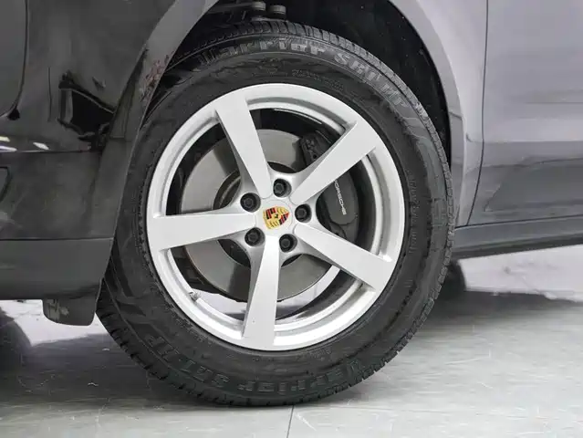 Porsche Macan 2021 Macan 2.0T — фото 3
