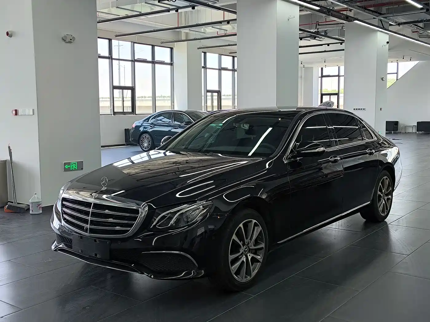 Mercedes-Benz E-Class 2019 Facelift E 300 L Fashion