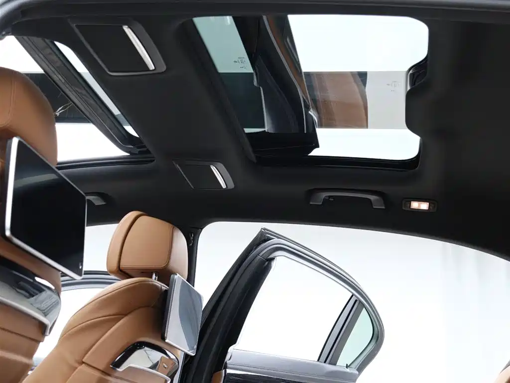 BMW 7 Series 2018 730Li Premium Type M Sport Package фото 8