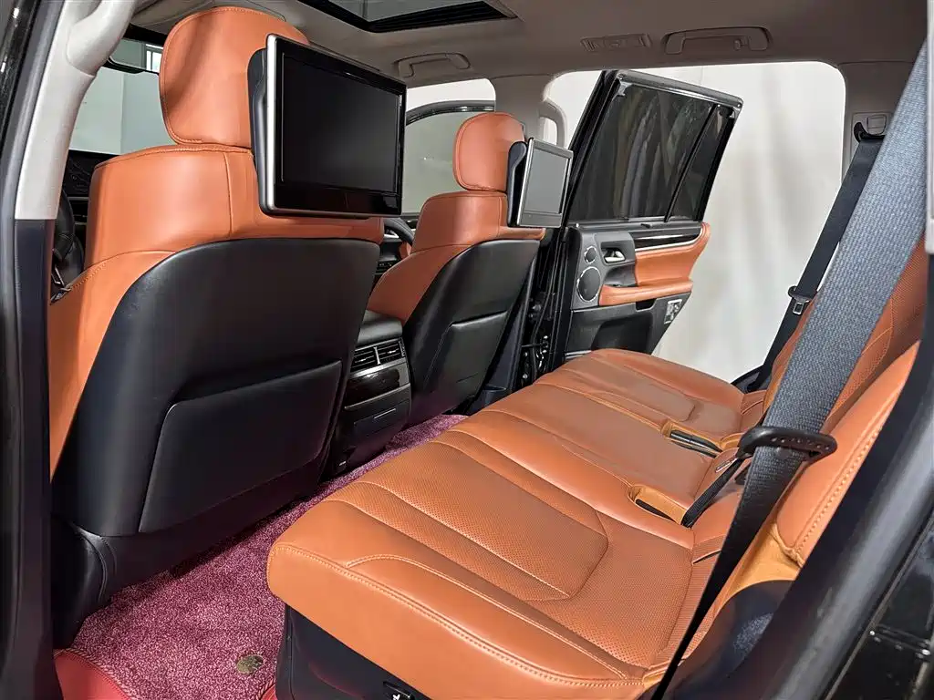 Lexus LX 2019 570 Prestige Luxury Edition фото 10