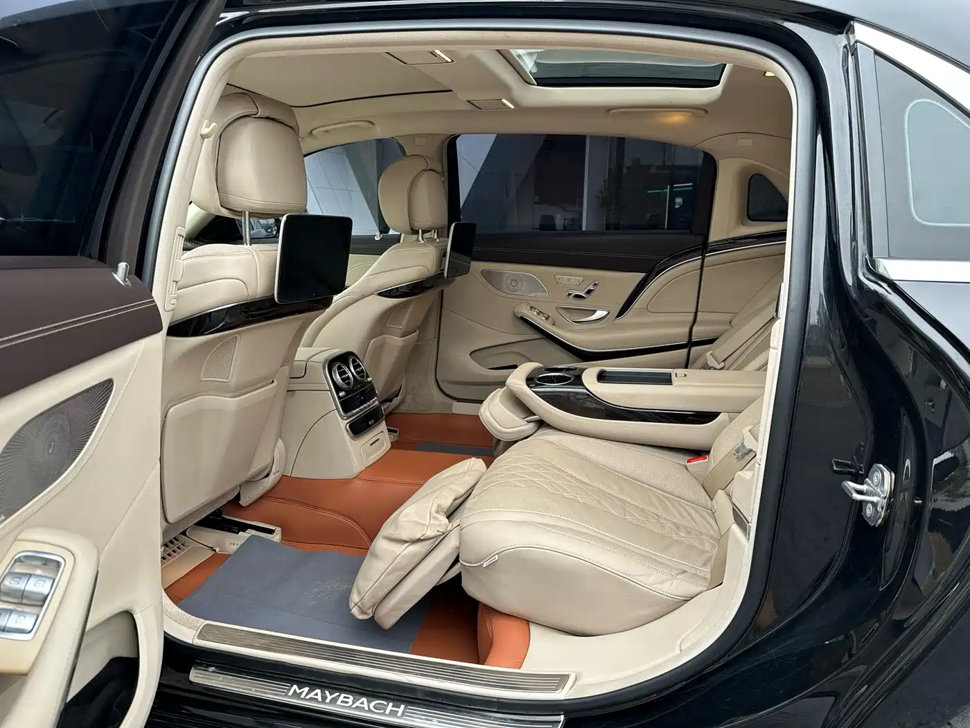 Mercedes-Benz Maybach S-Class 2020 S 450 4MATIC Collector's Edition фото 10