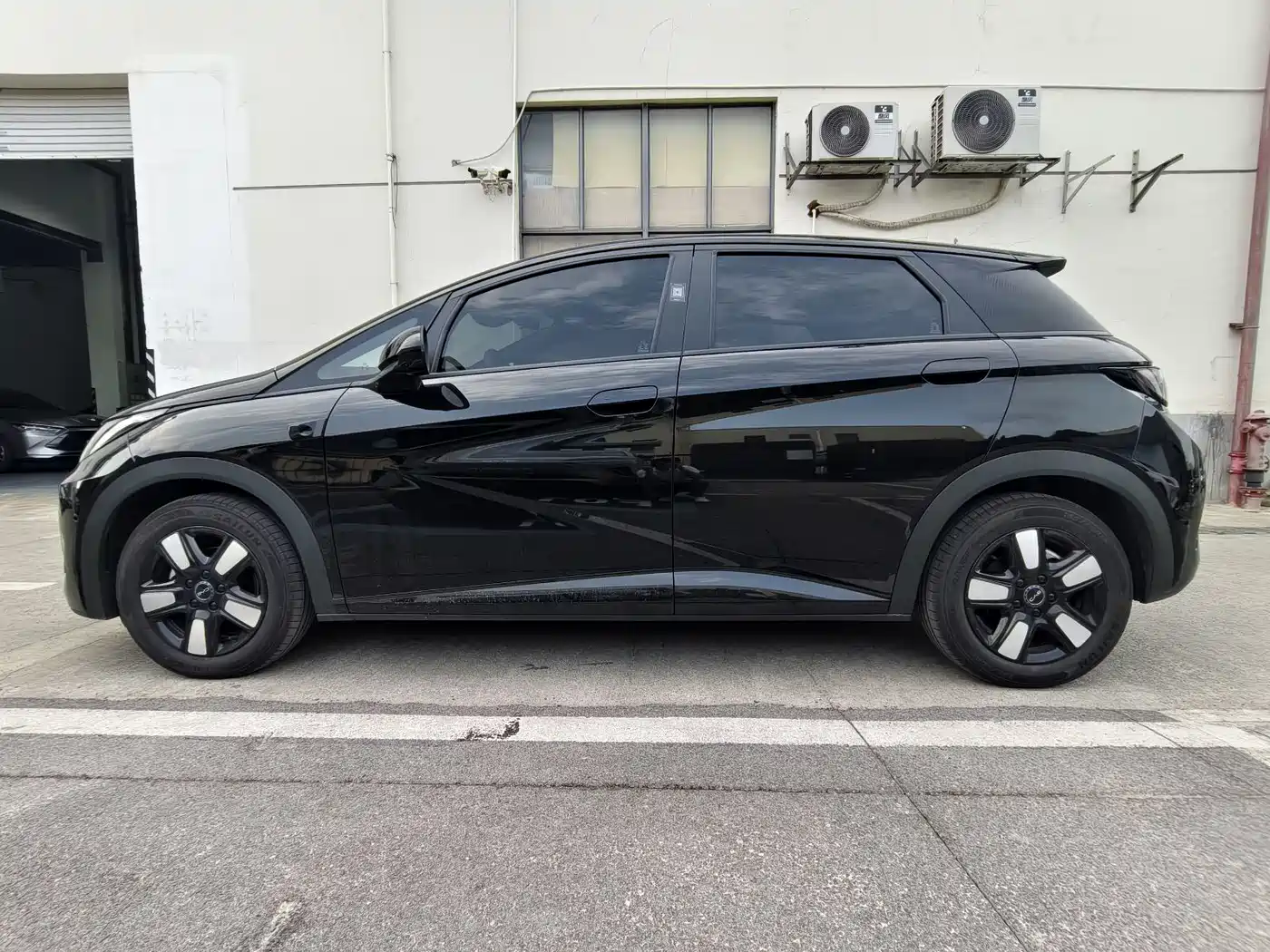 BYD Dolphin 2025 Smart Drive Edition 410km Fashion Version фото 3