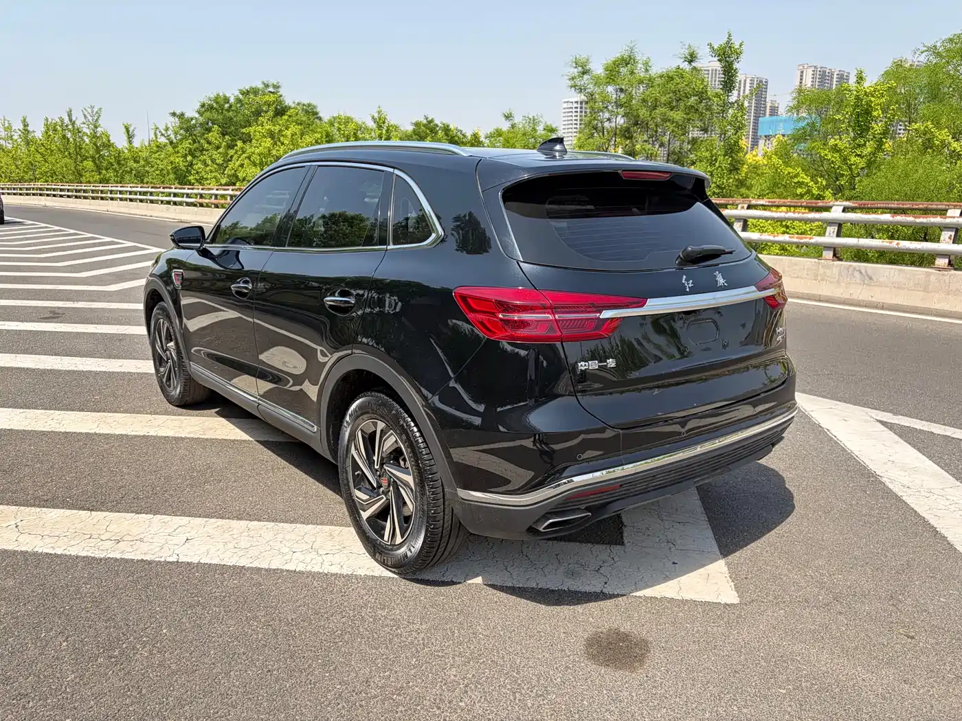 Hongqi HS5 2022 2.0T Smart Connect Premium Edition фото 7