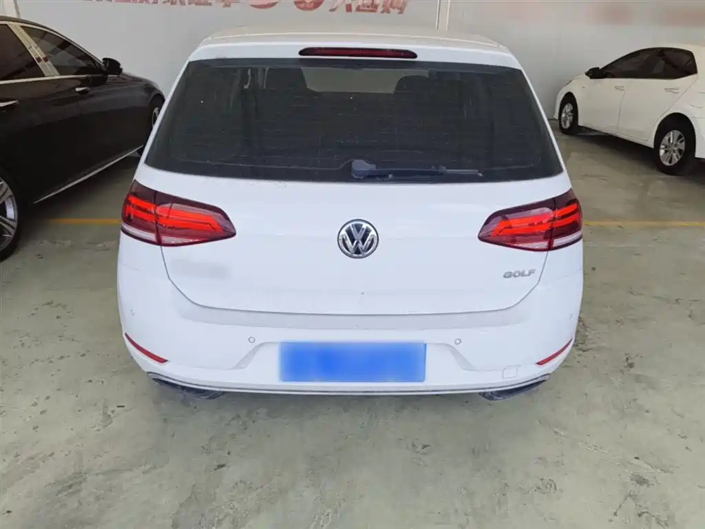 Volkswagen Golf 2018 1.6L Automatic Comfort фото 6