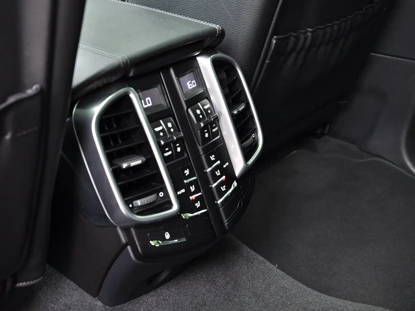 Porsche Cayenne 2015 Cayenne S 3.6T фото 13