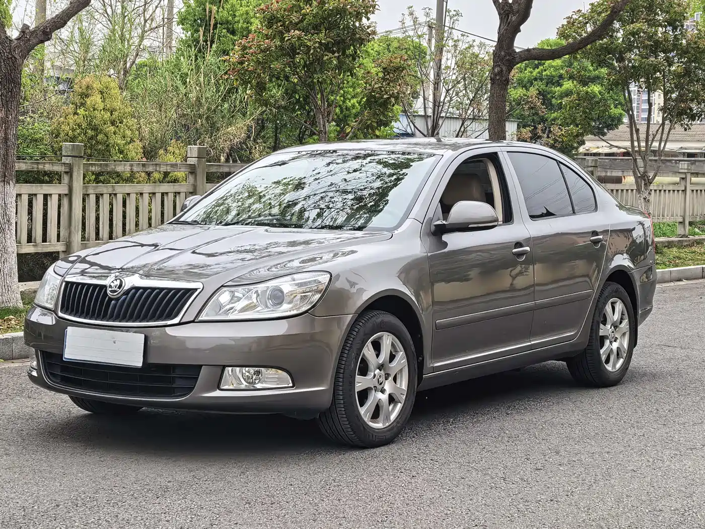 Škoda Octavia 2015 Classic 1.6L Automatic Elite Edition