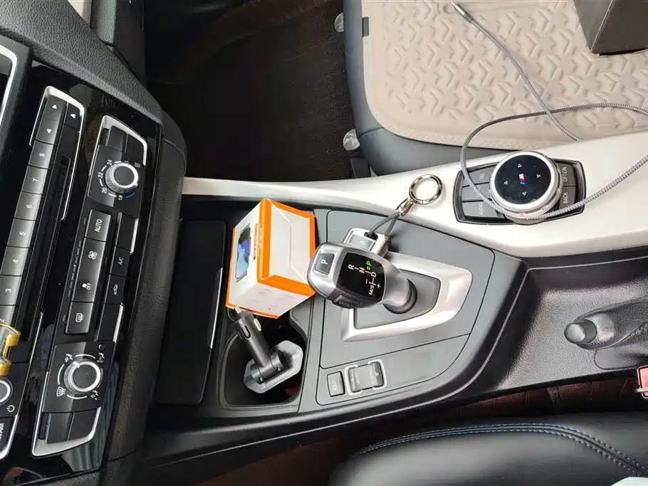 BMW 1 Series (Import) 2016 118i Leading фото 16