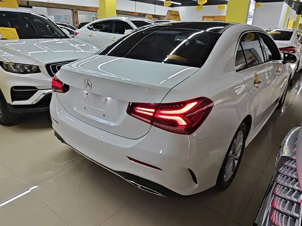 MERCEDES-BENZ CLASS A