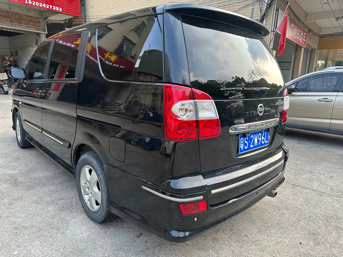 Dongfeng Yuxuan 2012 2009 2.5L Auto Luxury Edition