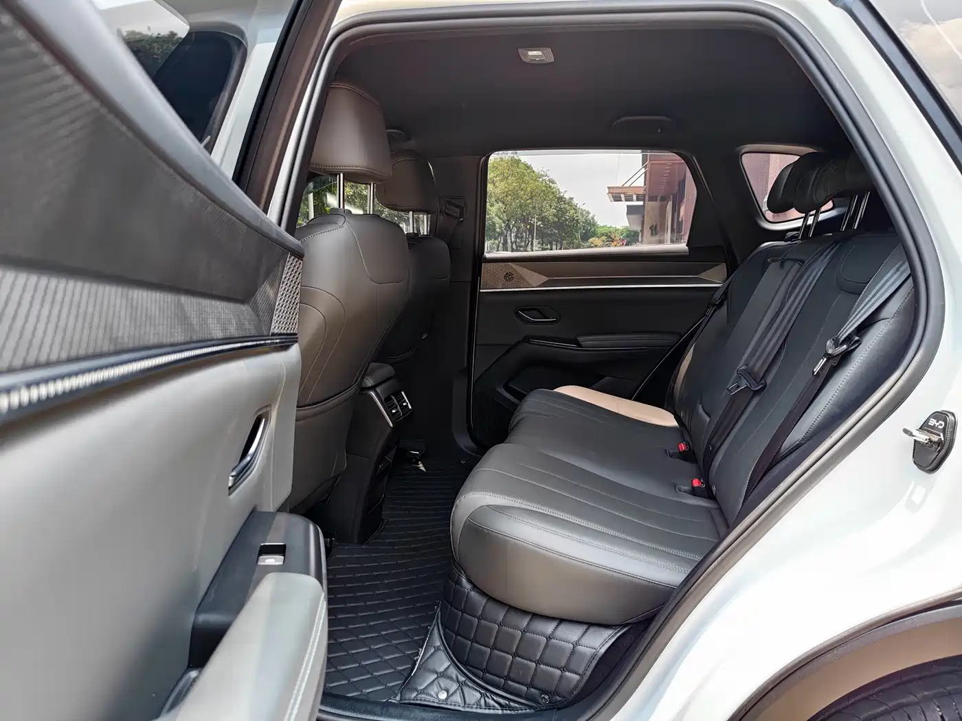 BYD Song Pro New Energy 2025 2nd Generation Smart Drive Edition DM-i 75KM Leading Type фото 8