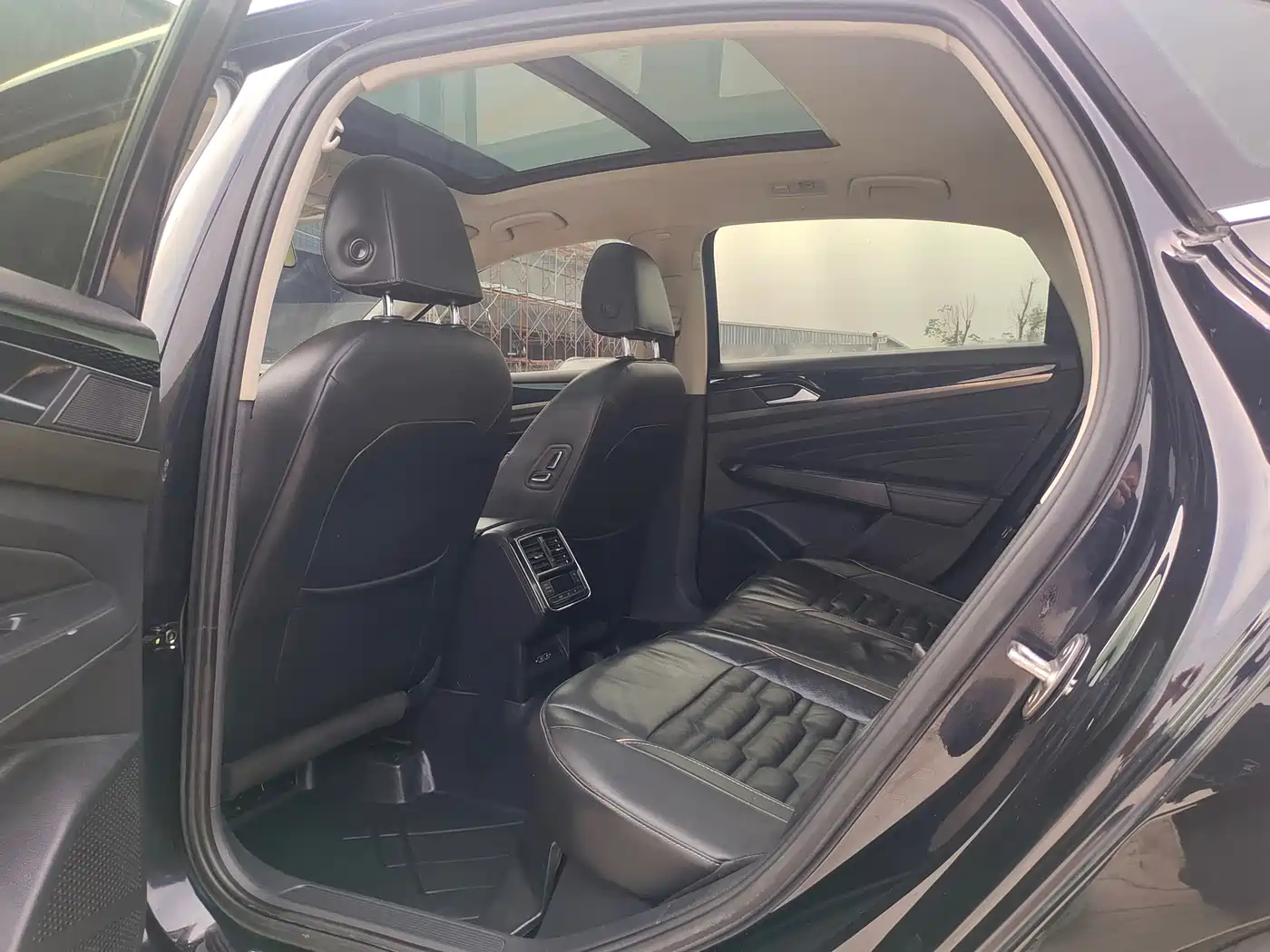 Volkswagen Passat 2019 330TSI Elite Version China VI фото 6
