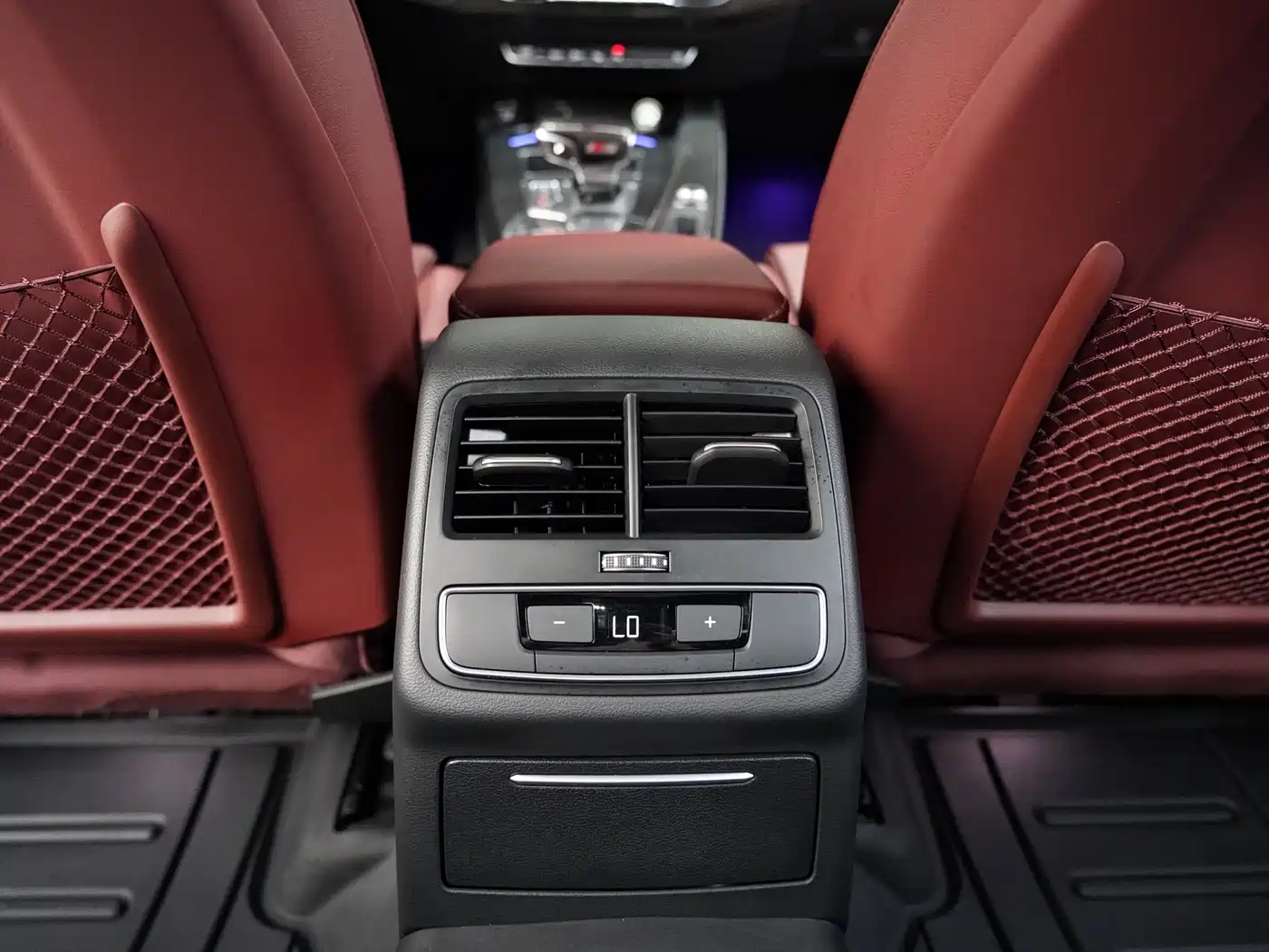 Audi A4L 2022 40 TFSI Luxury Dynamic фото 19