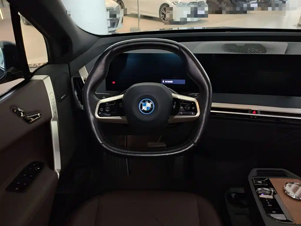 BMW iX 2022 xDrive40 фото 11
