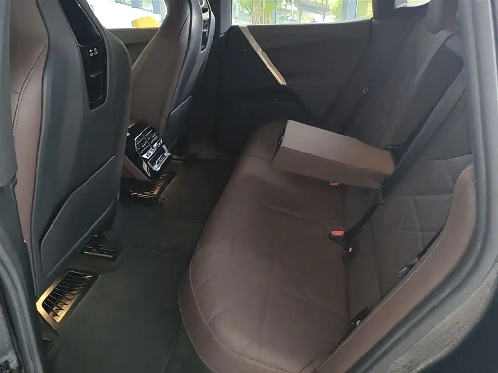 BMW iX 2022 xDrive40 фото 17