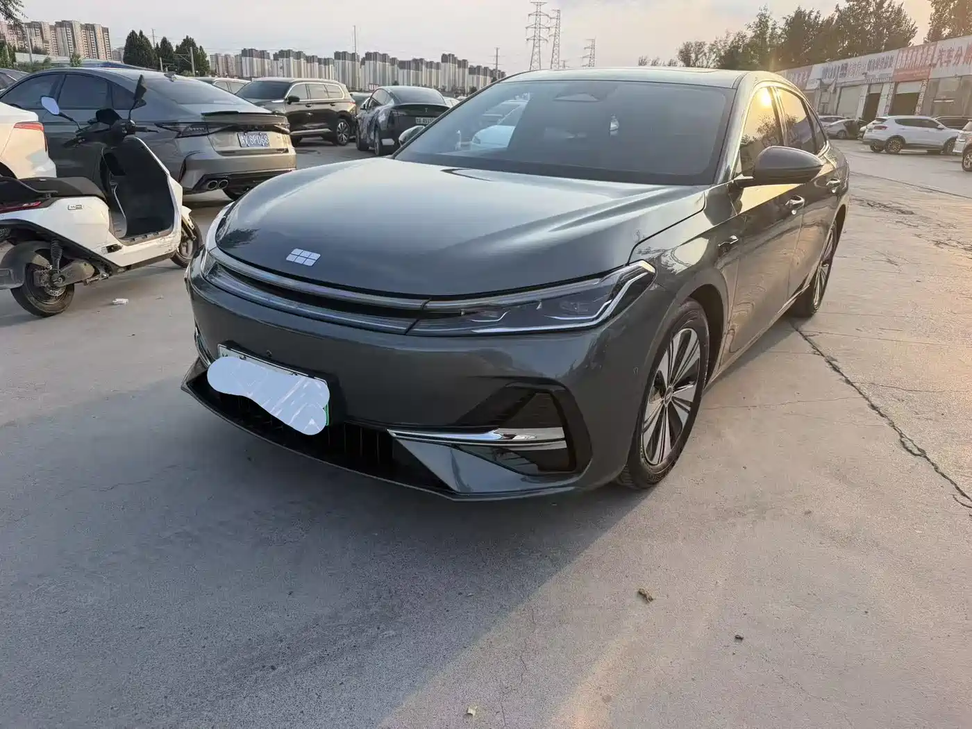 Geely Galaxy Galaxy A7 2025 EM-i 150km Explorer+ Edition