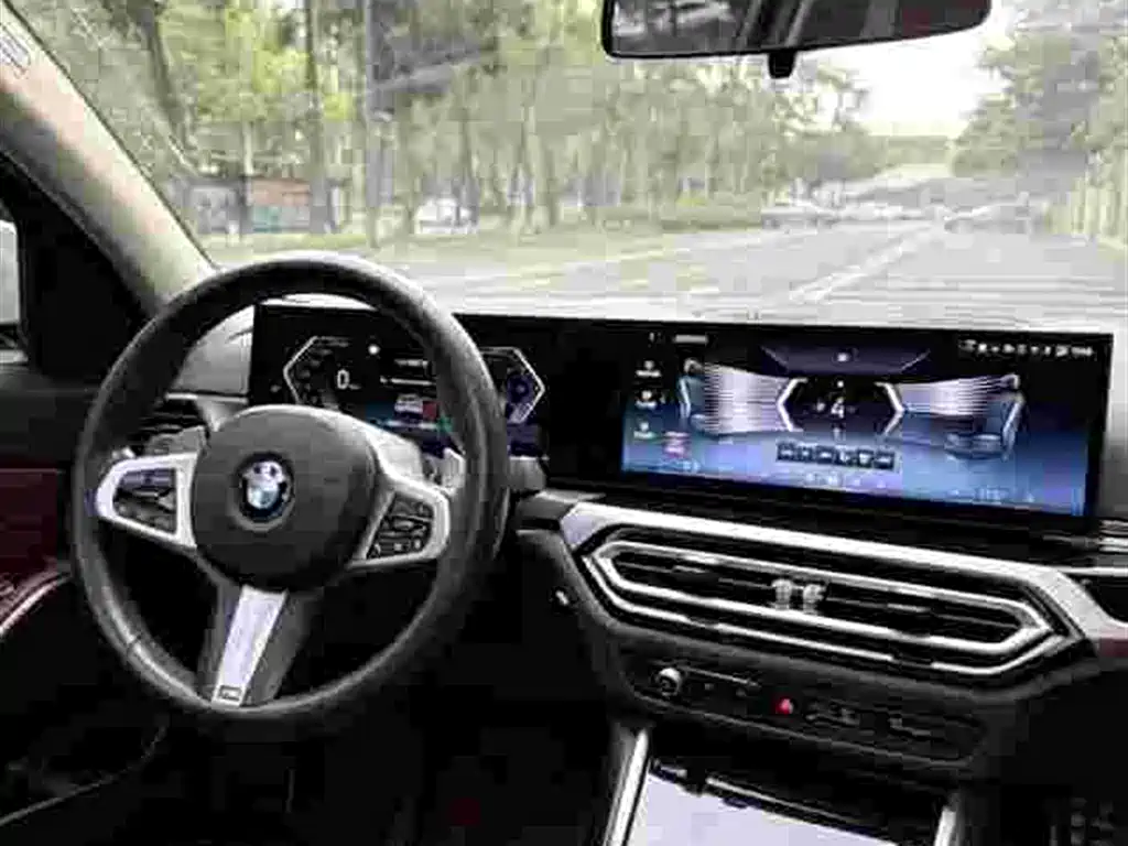 Фото 8 - BMW 3 Series