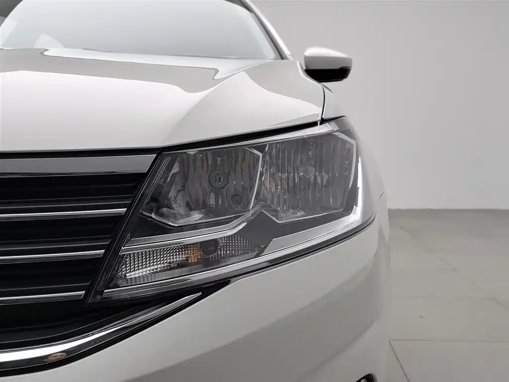 Volkswagen Lavida 2019 Lavida Start 1.5L Auto Comfort (China VI) фото 7