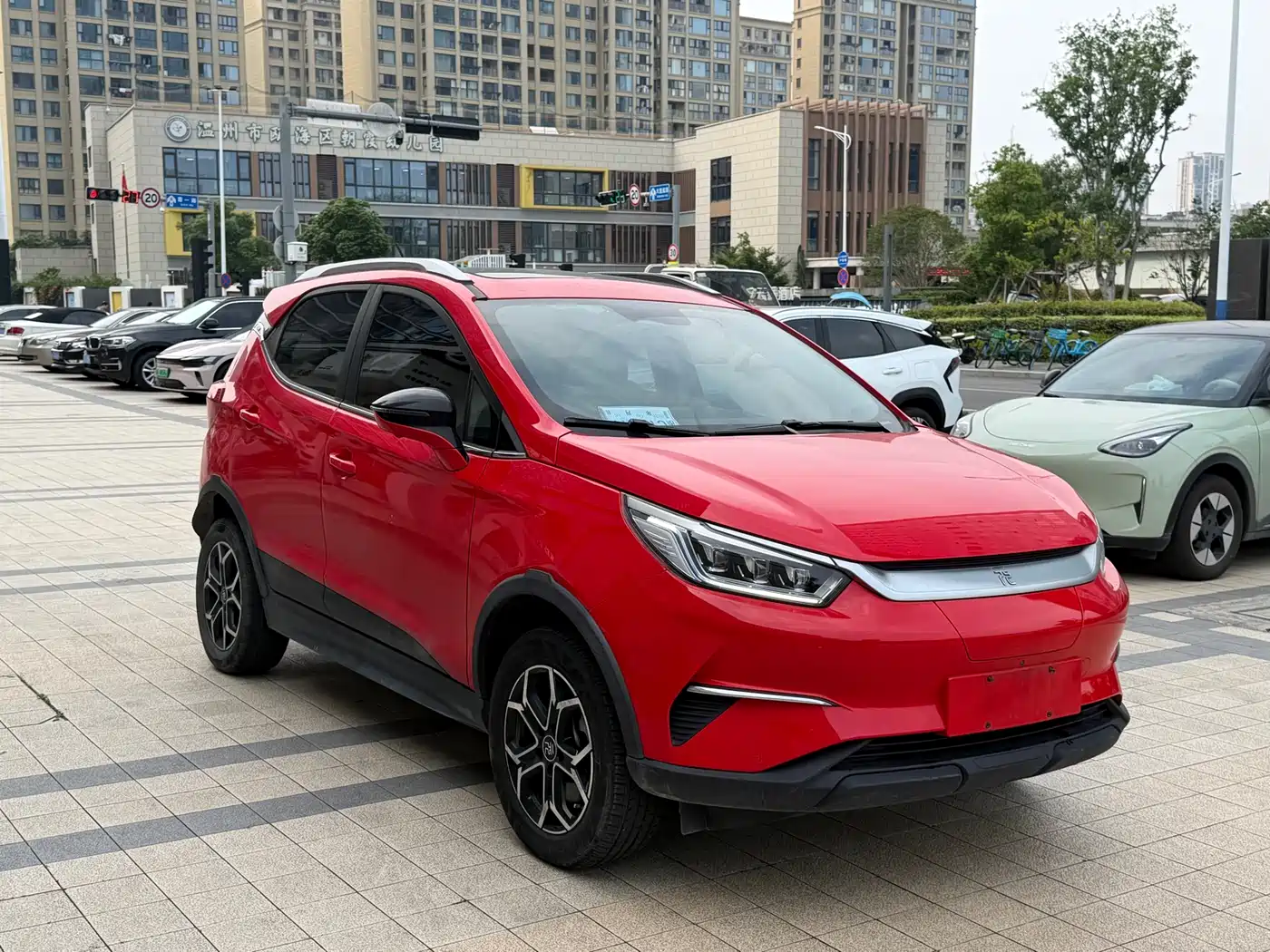 BYD Yuan Pro 2021 401KM Luxury Model фото 3