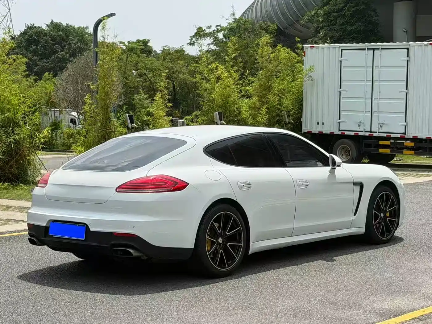 Porsche Panamera 2014 Panamera 4 3.0T фото 3