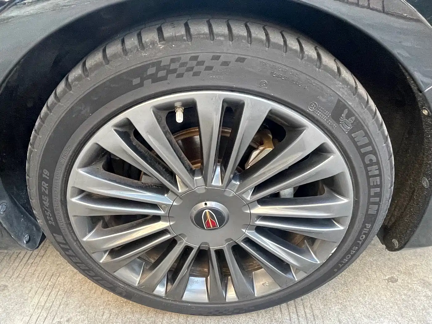 Hongqi H5 2020 1.8T Automatic Smart Connection Qi Enjoy Edition фото 16