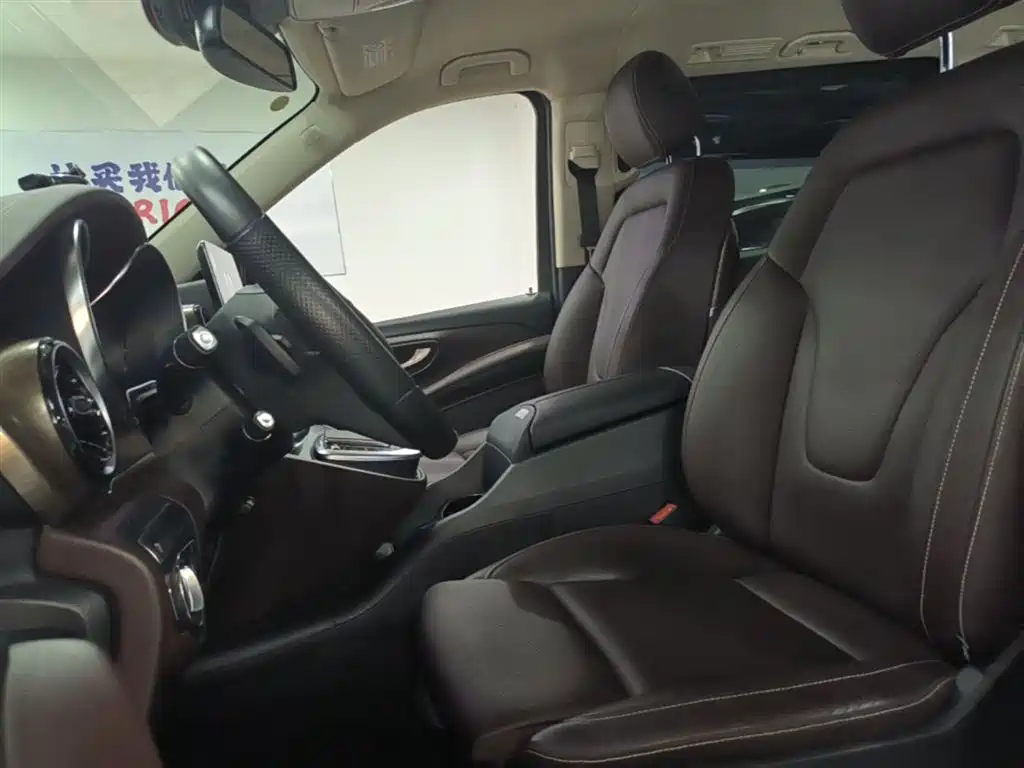 Mercedes-Benz V-Class 2022 V 260 Prestige Edition фото 15