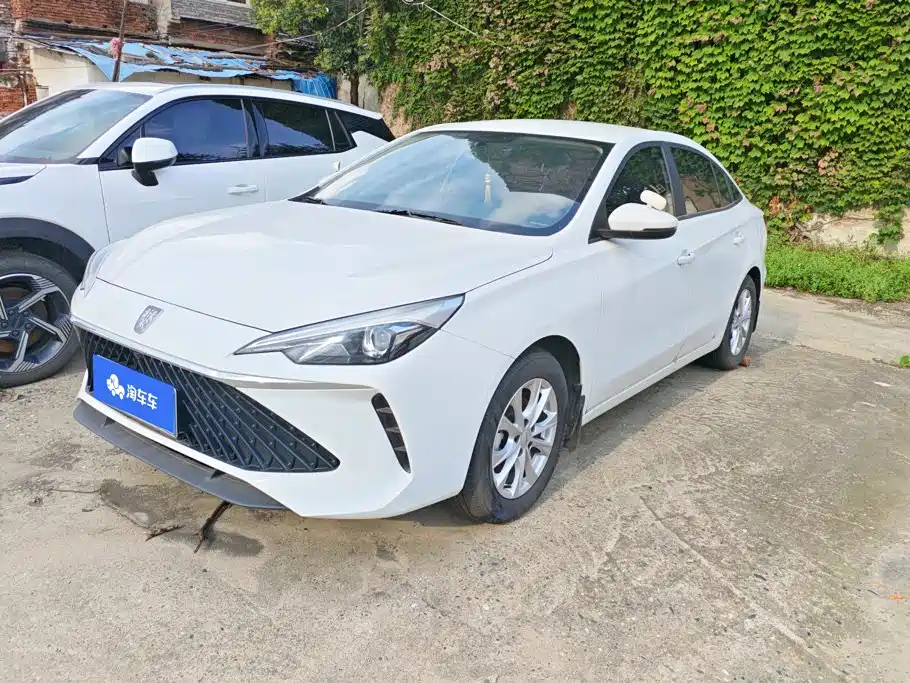 Roewe i5 2025 2023 1.5L Manual Comfort Edition