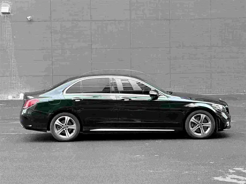 Mercedes-Benz C-Class 2019 C 260 L Sport фото 3