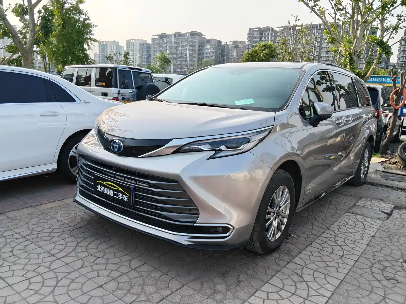 Toyota Sienna 2021 2.5L Hybrid Luxury Edition