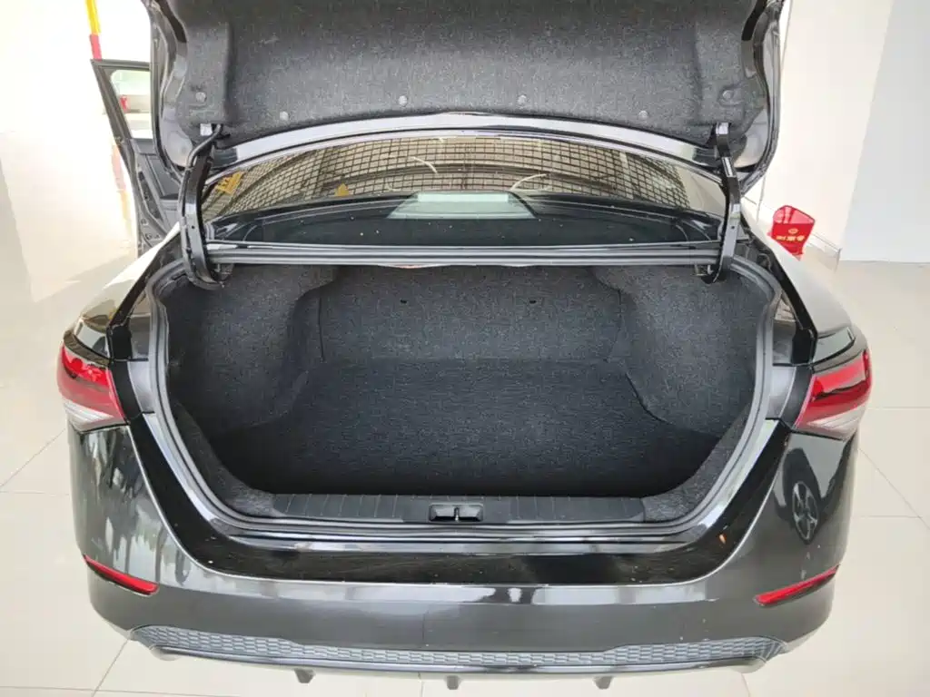Nissan SYLPHY, миниатюра 15