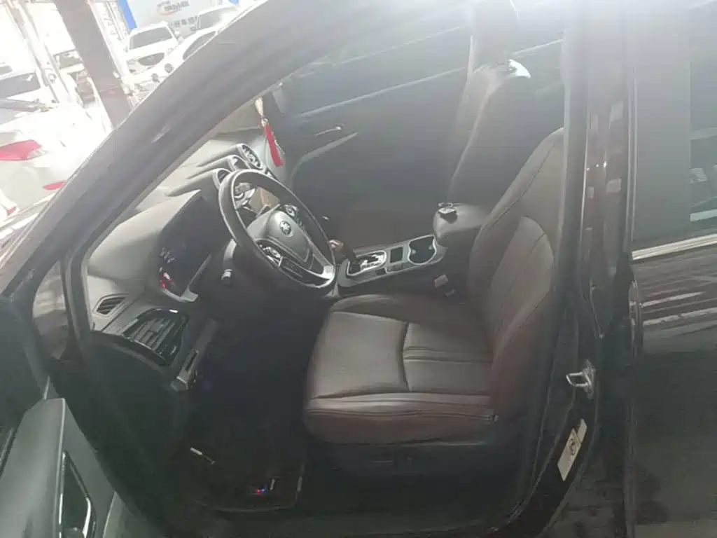 BYD S7 2016 2016 2.0T Automatic Premium Model