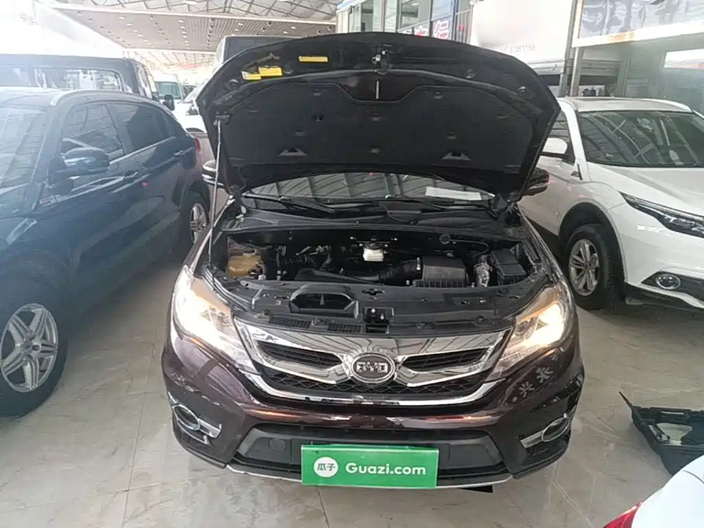 BYD S7 2016 2016 2.0T Automatic Premium Model