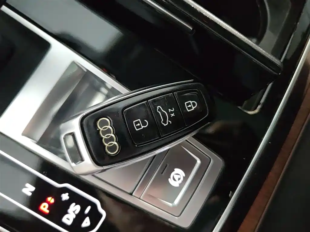 Audi Q7 2021 55 TFSI quattro S line Sport фото 15